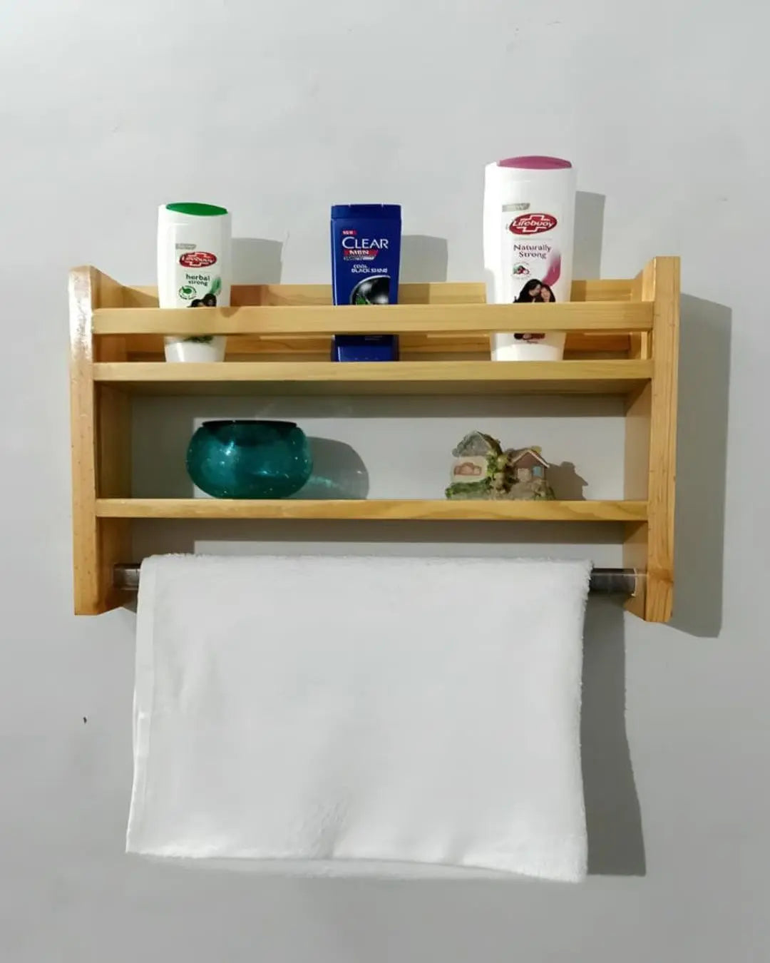 Wooden Bathroom Shelf with Towel Holder Xeili owner