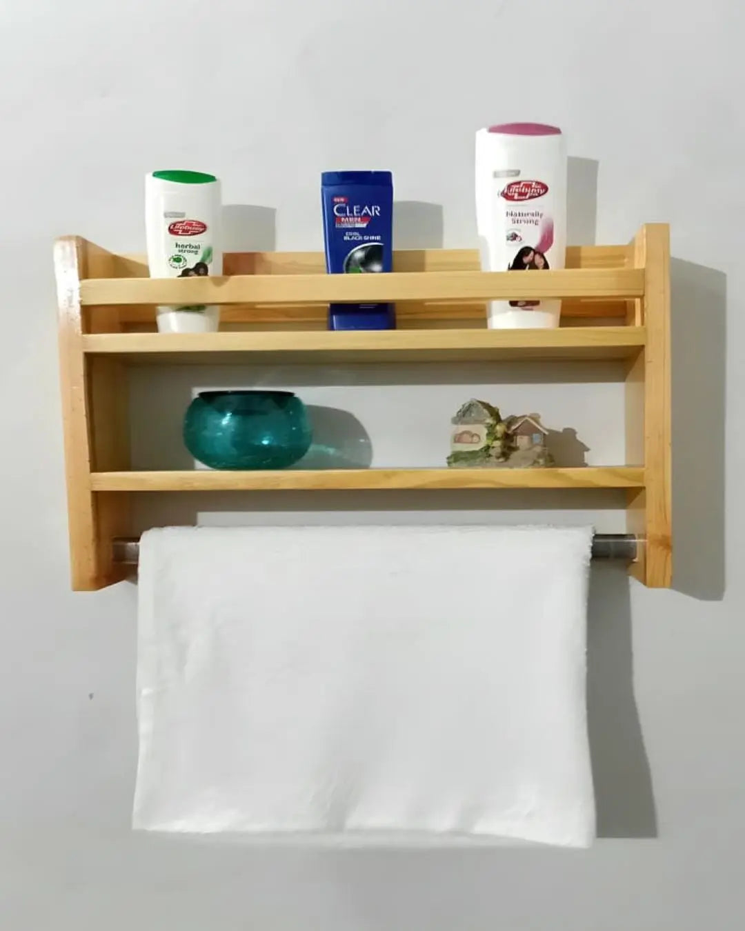Wooden Bathroom Shelf with Towel Holder Xeili owner